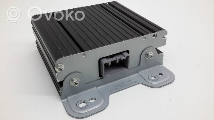 Mercedes-Benz GL X164 Amplificatore A2049820020