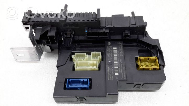 Mercedes-Benz GLK (X204) Module de fusibles A2045452069