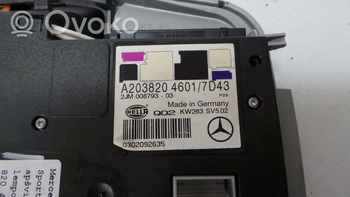 Mercedes-Benz CLC CL203 Illuminazione sedili anteriori A2038204601