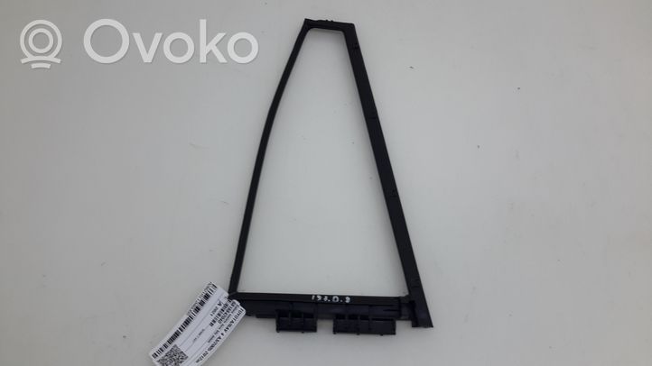 Toyota RAV 4 (XA30) Autres éléments de garniture de porte arrière 6818842040