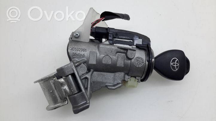 Toyota Auris 150 Stacyjka 450200203