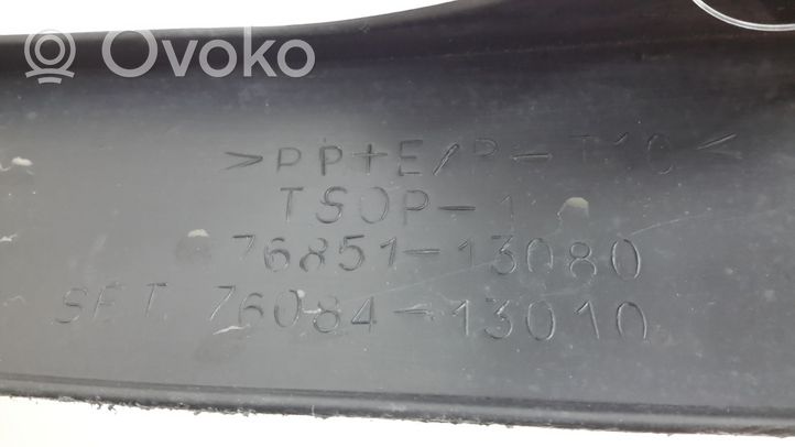 Toyota Corolla Verso E121 Apatinė bamperio dalis (lūpa) 7685113080