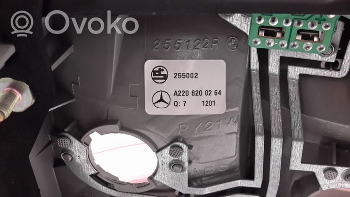 Mercedes-Benz S W220 Luci posteriori A2208200264