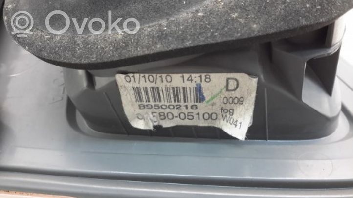 Toyota Avensis T270 Lampy tylnej klapy bagażnika 8158005100