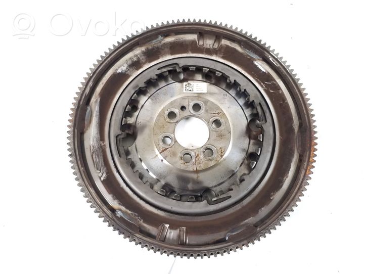 Volkswagen Touran III Dual mass flywheel 04E105266