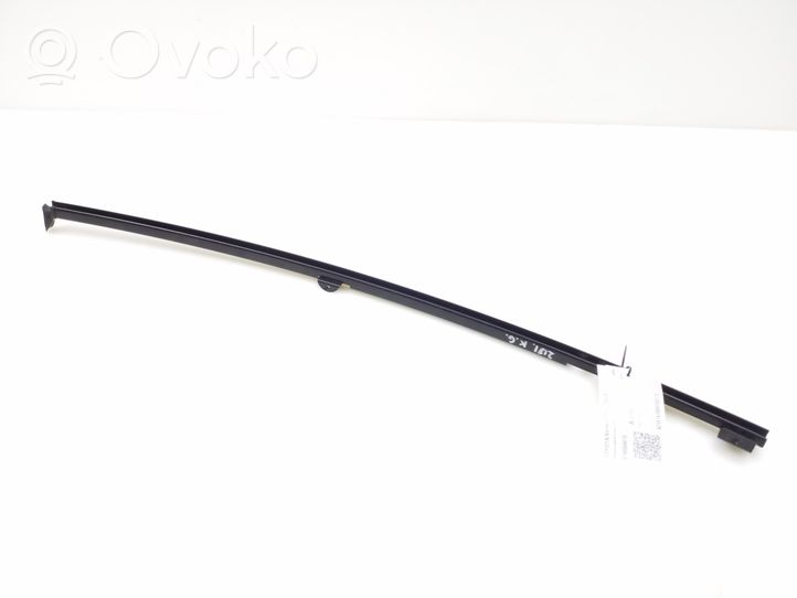 Toyota Verso Altro elemento di rivestimento della portiera posteriore 6740864010