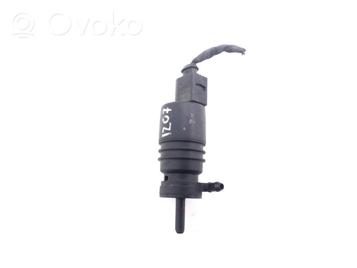 Mercedes-Benz SLK R171 Pumpe Scheibenwaschanlage A2108690821