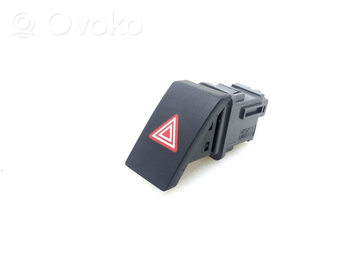 Toyota Verso Interruttore luci di emergenza 843320F040