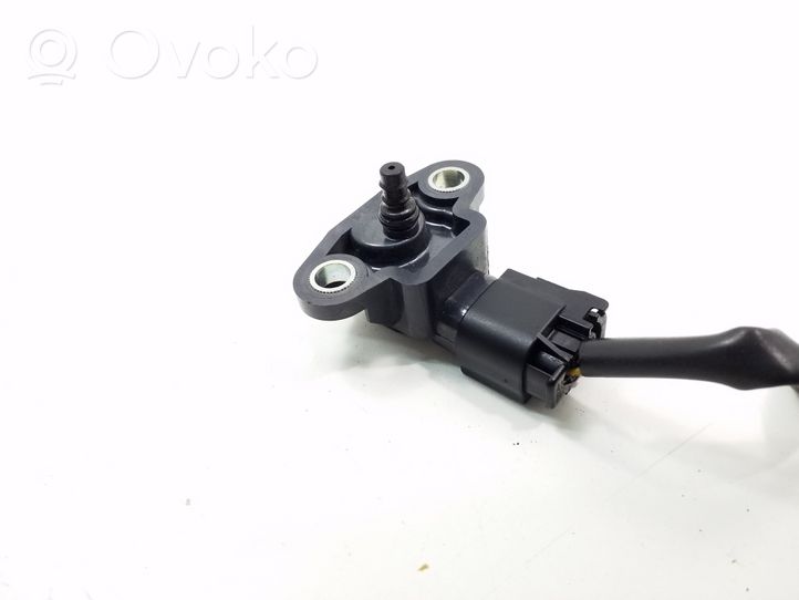 Mercedes-Benz C W203 Sensor / Fühler / Geber A0051537228