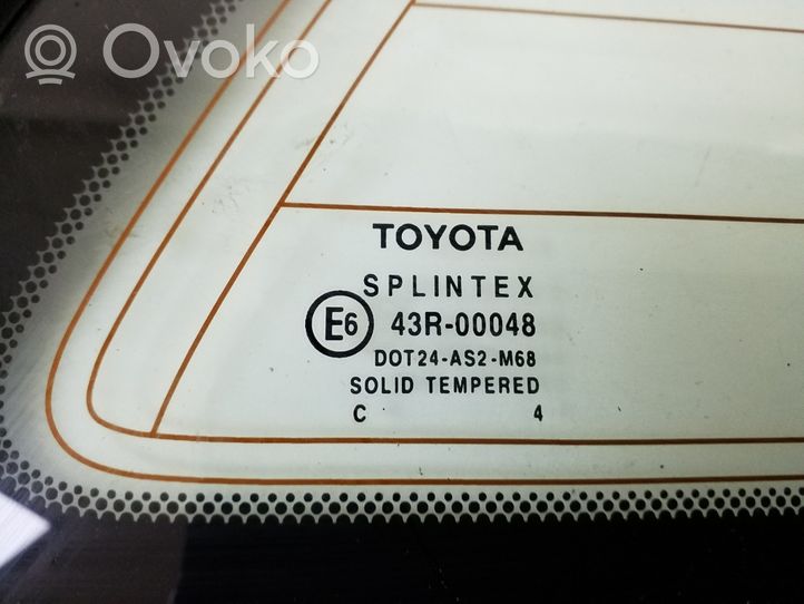 Toyota Avensis T250 Fenêtre latérale avant / vitre triangulaire 62710-05100