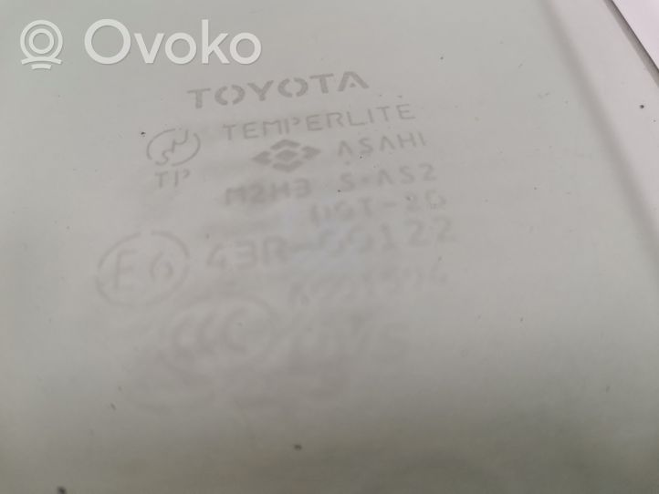Toyota Prius (XW20) aizmugurējo durvju stikls 68103-47041