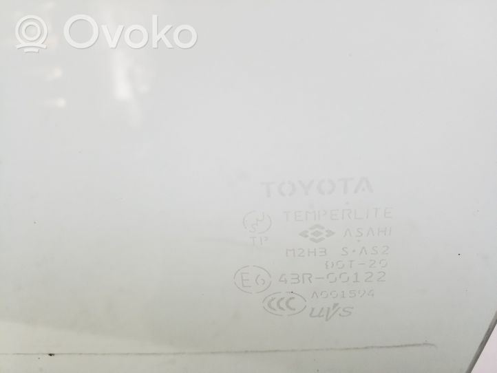 Toyota Prius (XW20) Vitre de fenêtre porte arrière 68104-47041