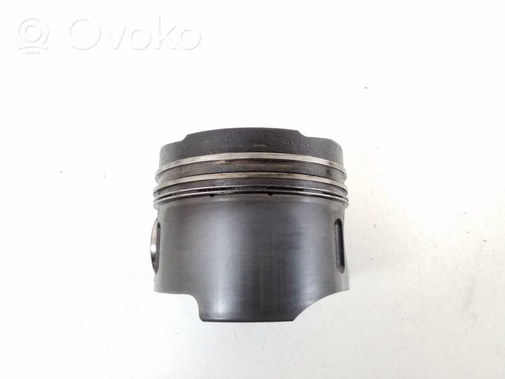 Mercedes-Benz Sprinter W901 W902 W903 W904 Piston avec bielle A6110301117