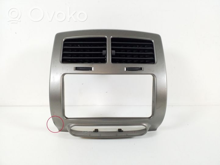 Scion xD Centrālais gaisa ventilācijas režģis 55405-52671