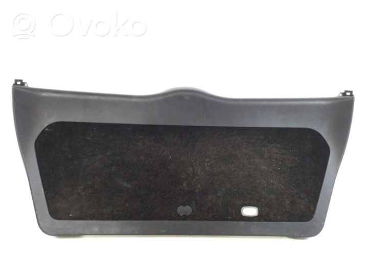 Mercedes-Benz ML W164 Rivestimento portellone A1647401770