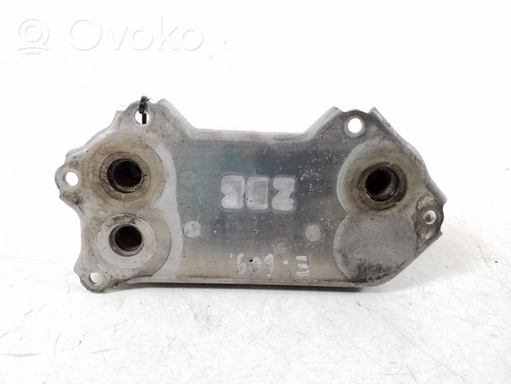 Toyota Avensis T250 Supporto di montaggio del filtro dell’olio 15710-0R010