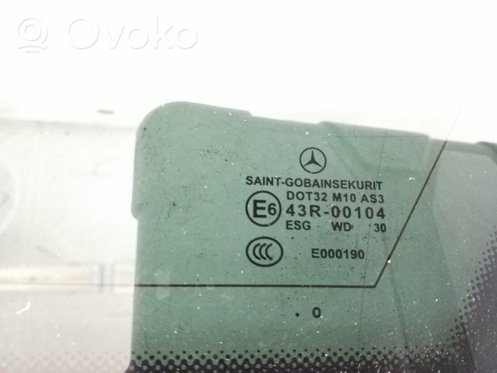 Mercedes-Benz E W212 Takasivuikkuna/-lasi A2126701612