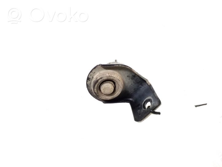 Toyota Land Cruiser (J120) Staffa di montaggio del radiatore 88688-35620