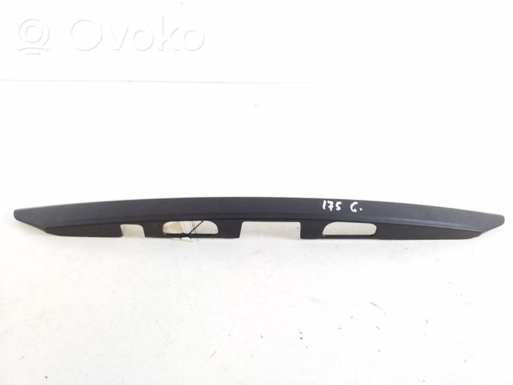 Toyota Yaris Lampa oświetlenia tylnej tablicy rejestracyjnej 76801-0D171