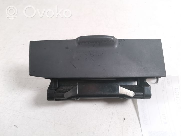 Toyota Corolla Verso E121 Popielniczka przednia tunelu środkowego 74104-13020