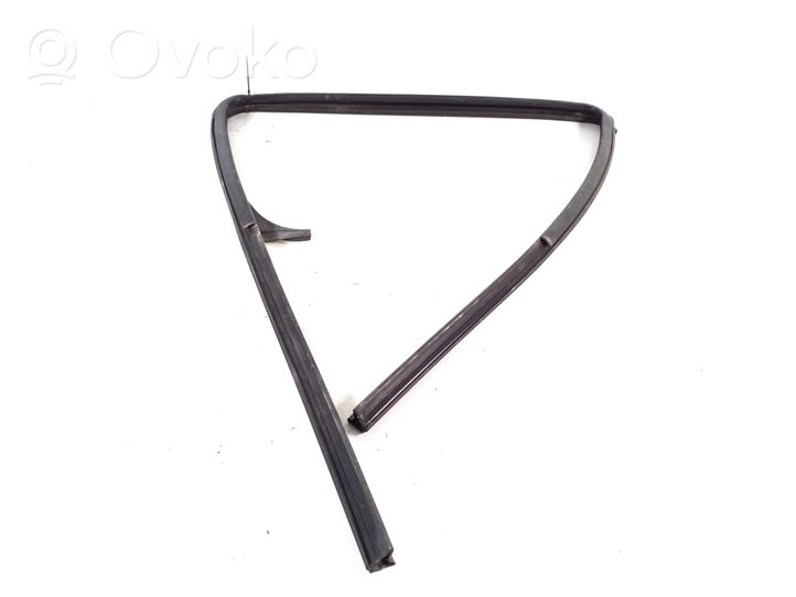 Toyota Hilux (AN10, AN20, AN30) Altro elemento di rivestimento della portiera posteriore 68152-0K010