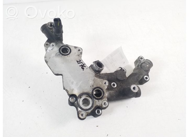 Toyota Corolla Verso AR10 Support de filtre à huile 15781-26011