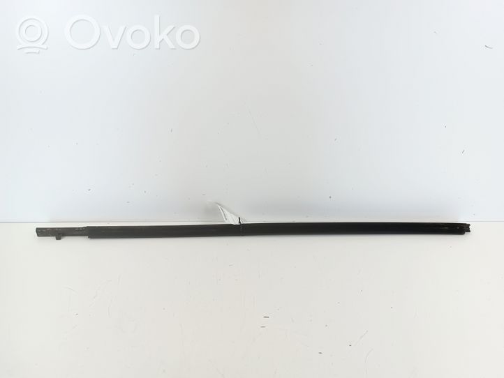 Toyota Prius Prime Moulures des vitres de la porte avant 75720-47040