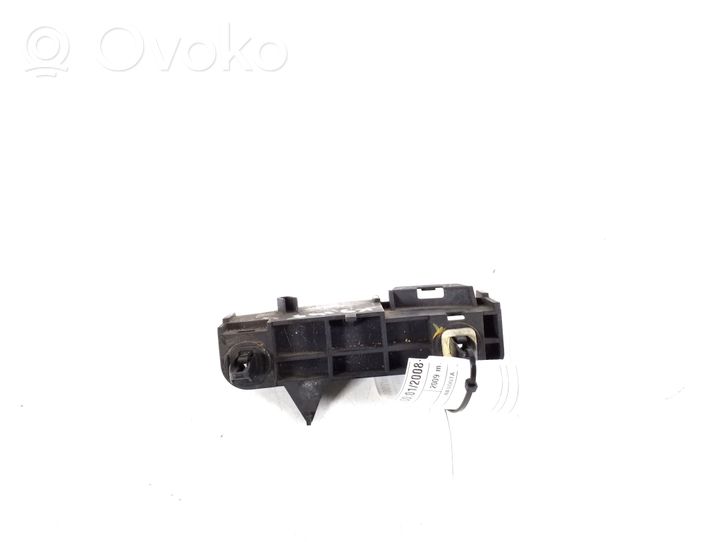 Toyota Avensis T270 Staffa di rinforzo montaggio del paraurti posteriore 52563-05030