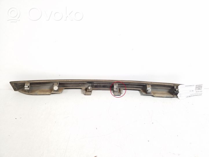 Toyota Auris 150 Rekisterikilven valo 76811-02180