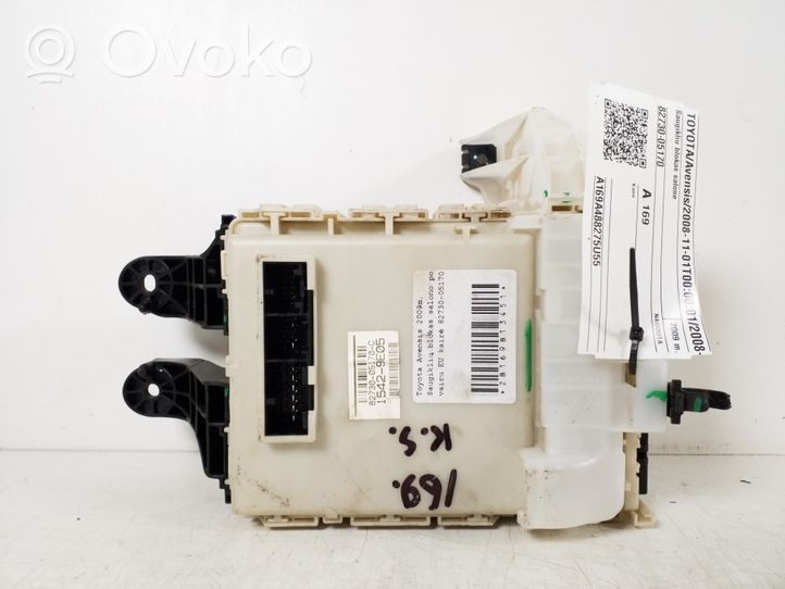 Toyota Avensis T270 Ramka / Moduł bezpieczników 82730-05170