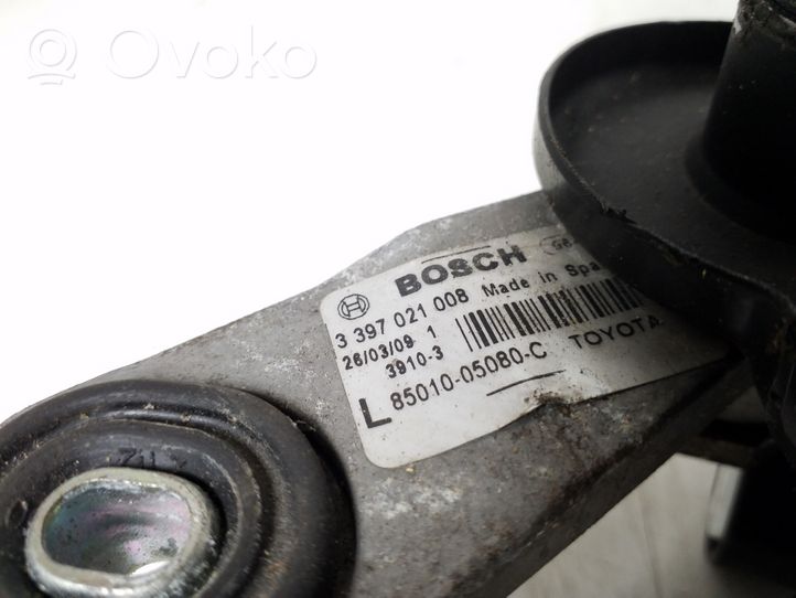 Toyota Avensis T270 Mechanizm wycieraczek szyby przedniej / czołowej 85010-05080