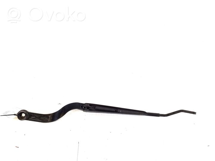 Toyota Camry Front wiper blade arm 