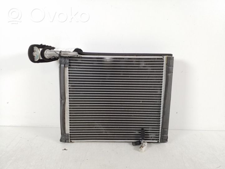 Toyota Avensis T270 Air conditioning (A/C) radiator (interior) 88501-02201