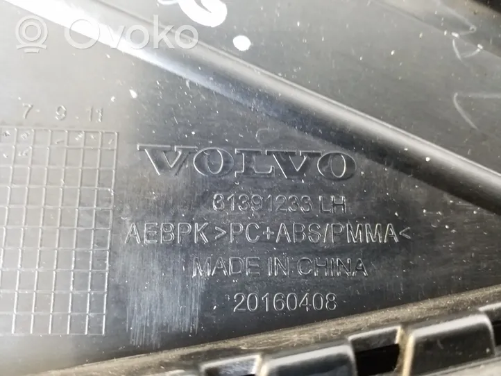 Volvo S90, V90 Muu takaoven verhoiluelementti 31391233