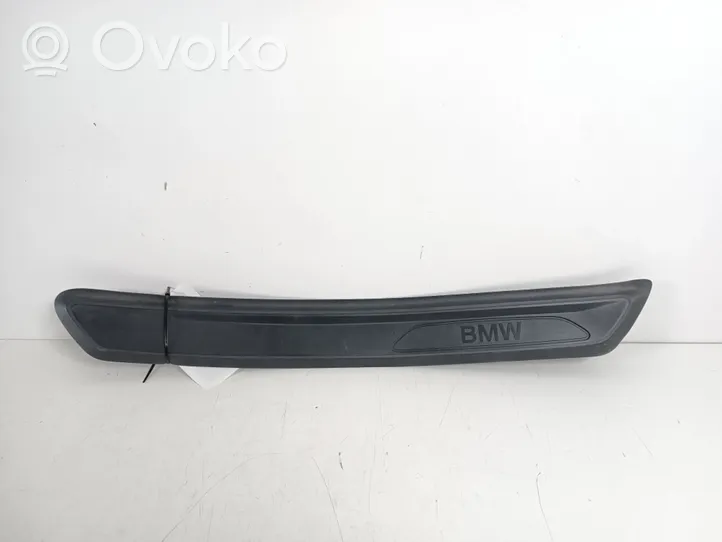 BMW 2 F46 Listwa progowa tylna 7316822