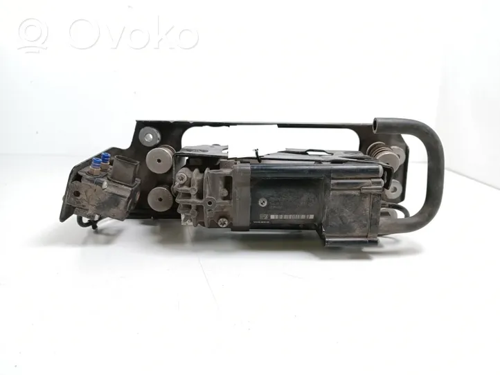 BMW 5 F10 F11 Compressore/pompa sospensioni pneumatiche 37206789450