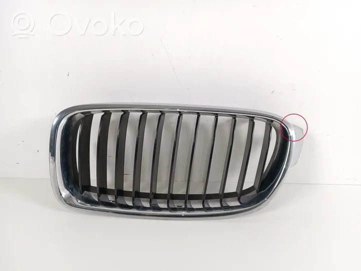 BMW 3 F30 F35 F31 Atrapa chłodnicy / Grill 51137255411