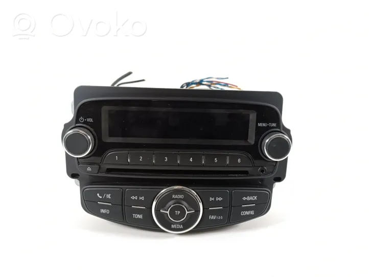 Opel Corsa E Unité principale radio / CD / DVD / GPS 557799431