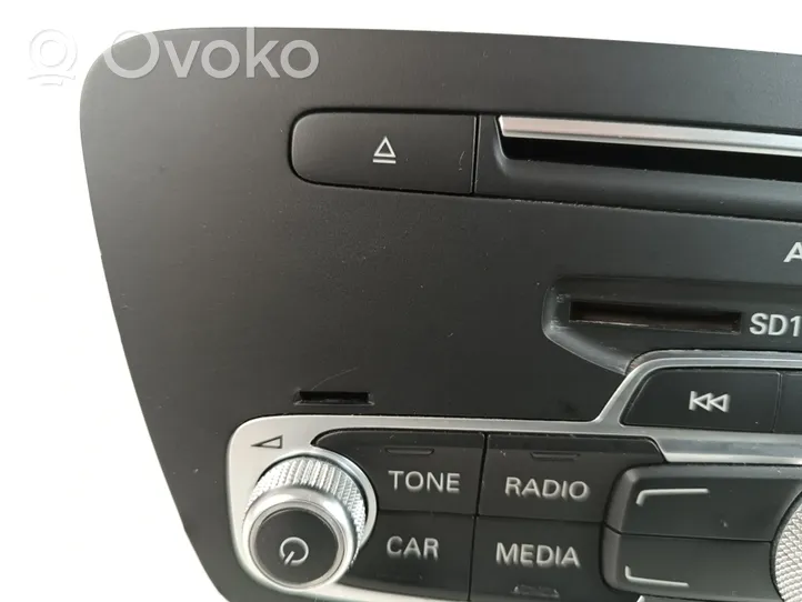 Audi Q3 8U Radio / CD/DVD atskaņotājs / navigācija 8U1035193A