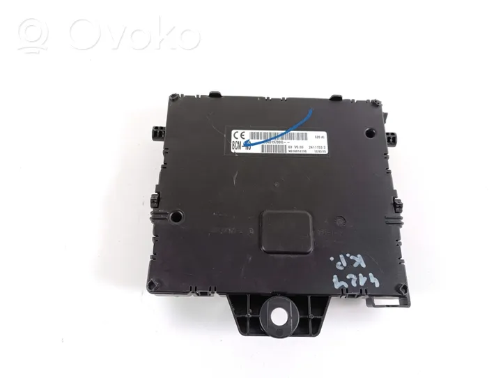 Renault Master III Komputer / Sterownik ECU i komplet kluczy 