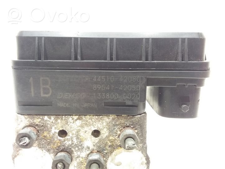 Toyota RAV 4 (XA20) ABS-pumppu 4451042080