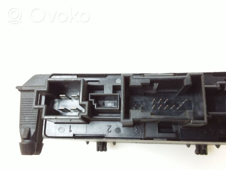 Mercedes-Benz C W203 Oven ohjainlaite/moduuli 2038206626