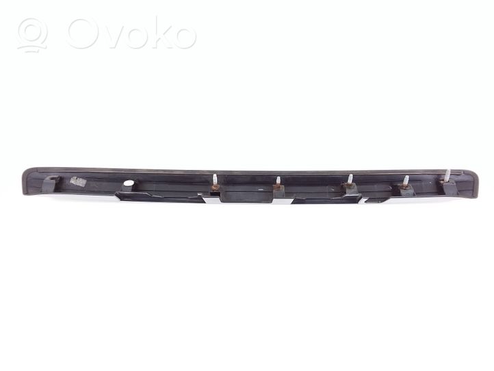 Toyota Avensis T270 Takaluukun rekisterikilven valon palkki 7680105100