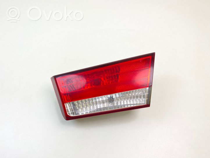 Hyundai Sonata Tailgate rear/tail lights 924043KO