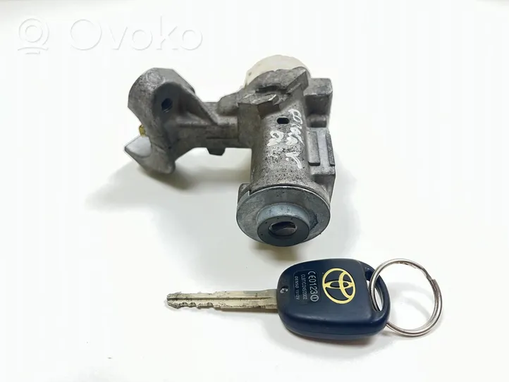 Toyota Corolla Verso E121 Ignition lock 45020336
