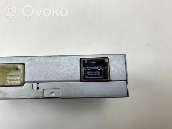 Toyota Verso USB-ohjainlaite 10R039717