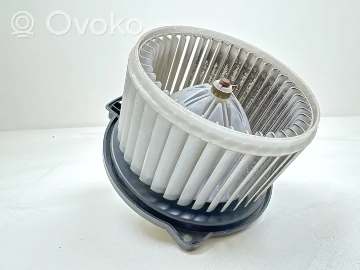Toyota Yaris Pečiuko ventiliatorius/ putikas 19400004921E