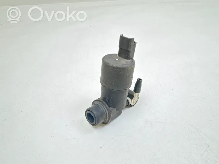 Mazda 3 I Pompe de lave-glace de pare-brise 9634558980