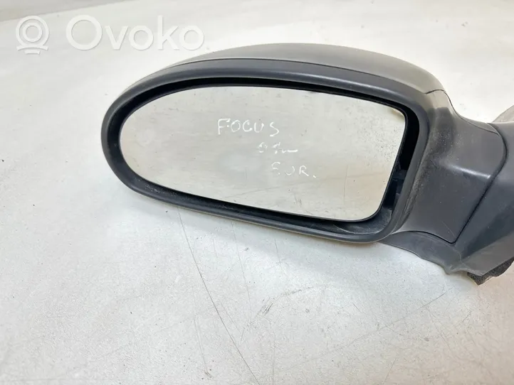 Ford Focus Manualne lusterko boczne drzwi przednich E13027460