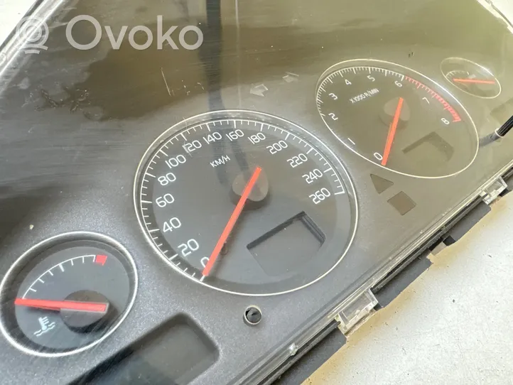 Volvo S60 Tachimetro (quadro strumenti) 8673802